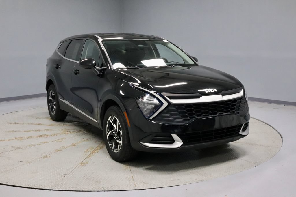 Used 2023 Kia Sportage LX AWD/4WD image 1