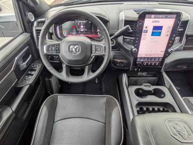 Used 2025 RAM 3500 Laramie AWD/4WD image 16