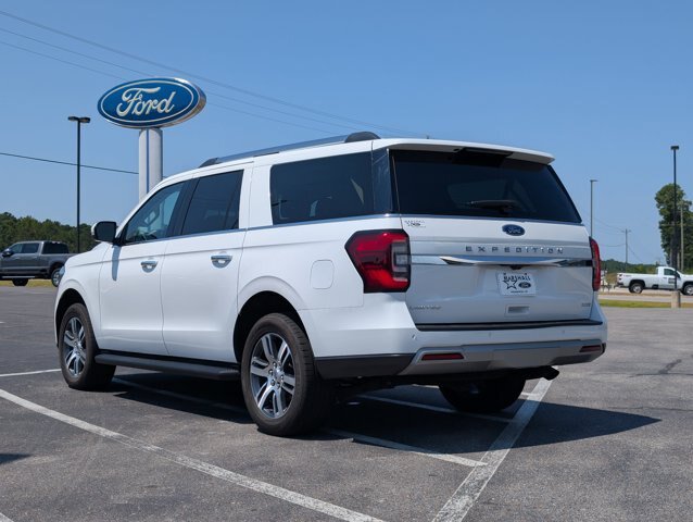 Certified 2024 Ford Expedition Max Limited AWD/4WD image 3