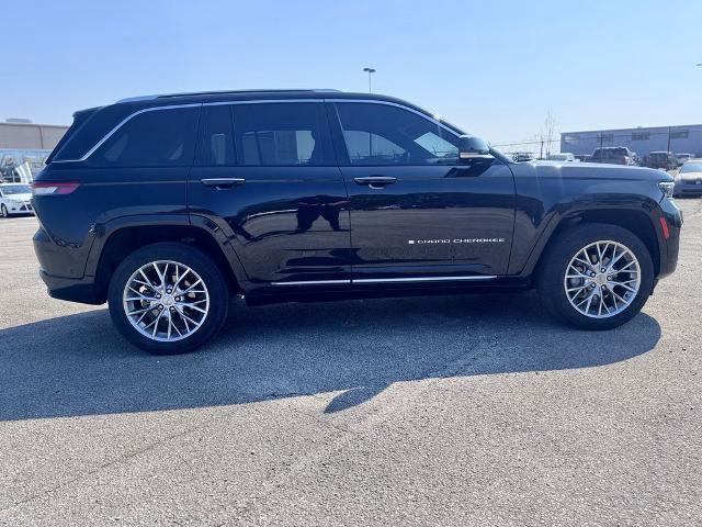 Used 2023 Jeep Grand Cherokee Summit image 7