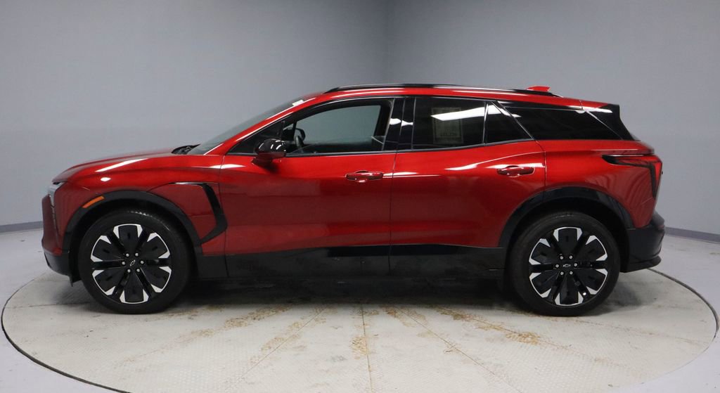 Used 2024 Chevrolet Blazer EV RS AWD/4WD image 2