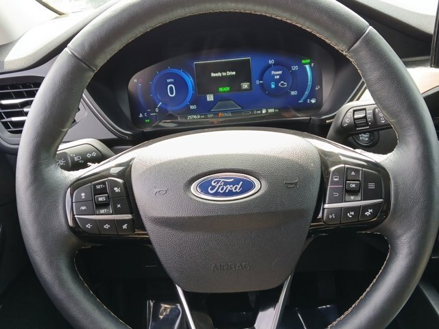 Certified 2021 Ford Escape Titanium w/ Titanium Premium Package FWD image 11