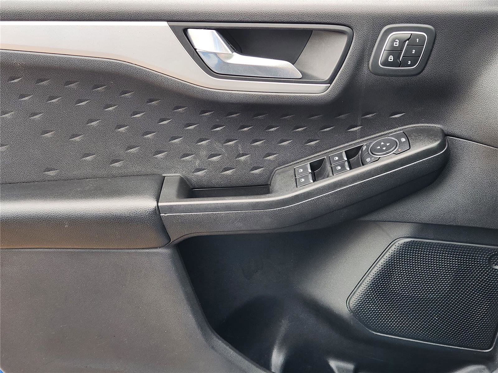 Certified 2020 Ford Escape SEL FWD image 22