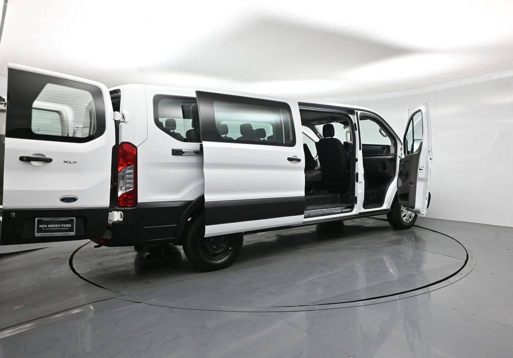 Certified 2023 Ford Transit 350 XLT RWD image 6