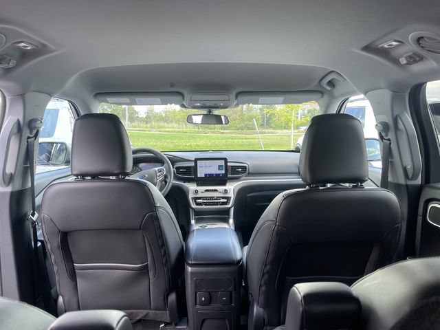 Certified 2024 Ford Explorer XLT w/ Equipment Group 202A AWD/4WD image 28