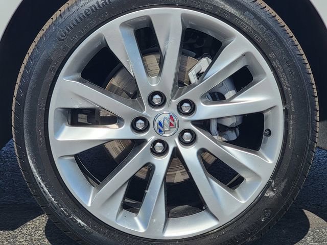 Used 2023 Buick Envision Avenir AWD/4WD image 16