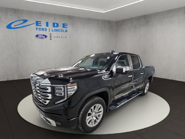 Used 2023 GMC Sierra 1500 Denali w/ Technology Package AWD/4WD image 5