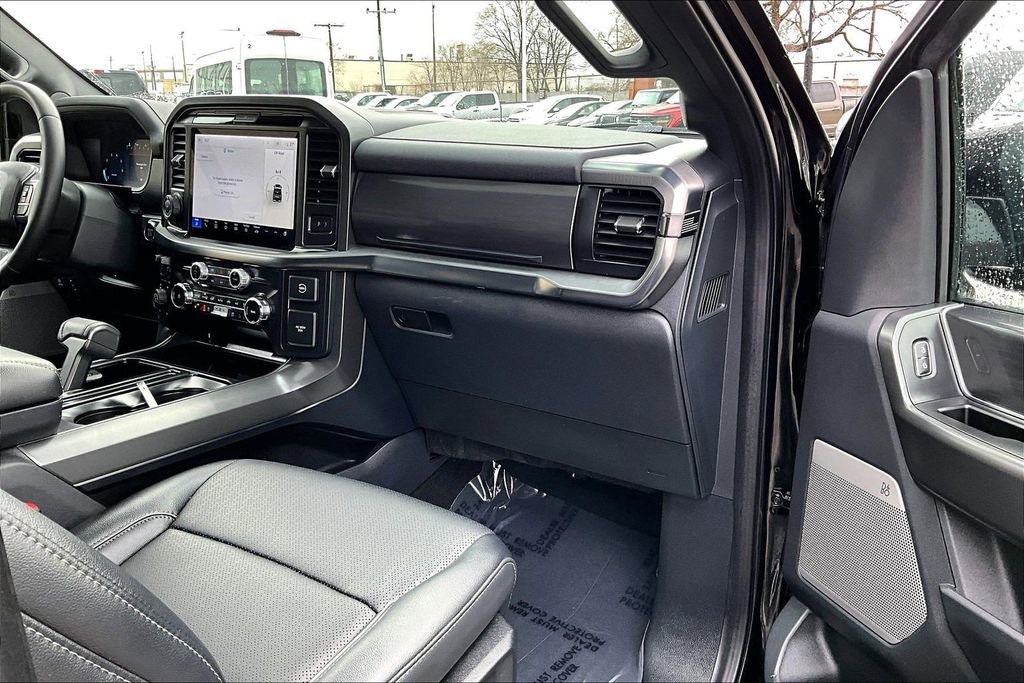 Certified 2025 Ford F150 Lariat w/ Equipment Group 501A Mid image 15