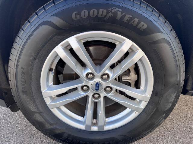Certified 2020 Ford Explorer XLT w/ Equipment Group 202A AWD/4WD image 9