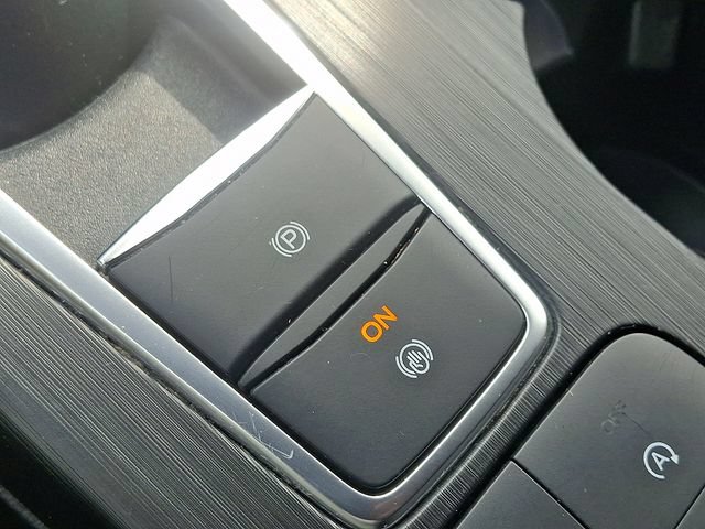 Certified 2024 Ford Escape ST-Line AWD/4WD image 24