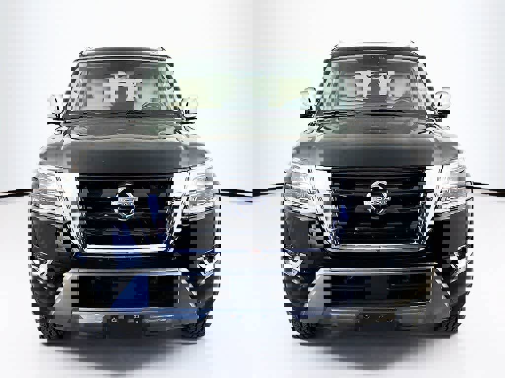 Used 2022 Nissan Armada Platinum image 8