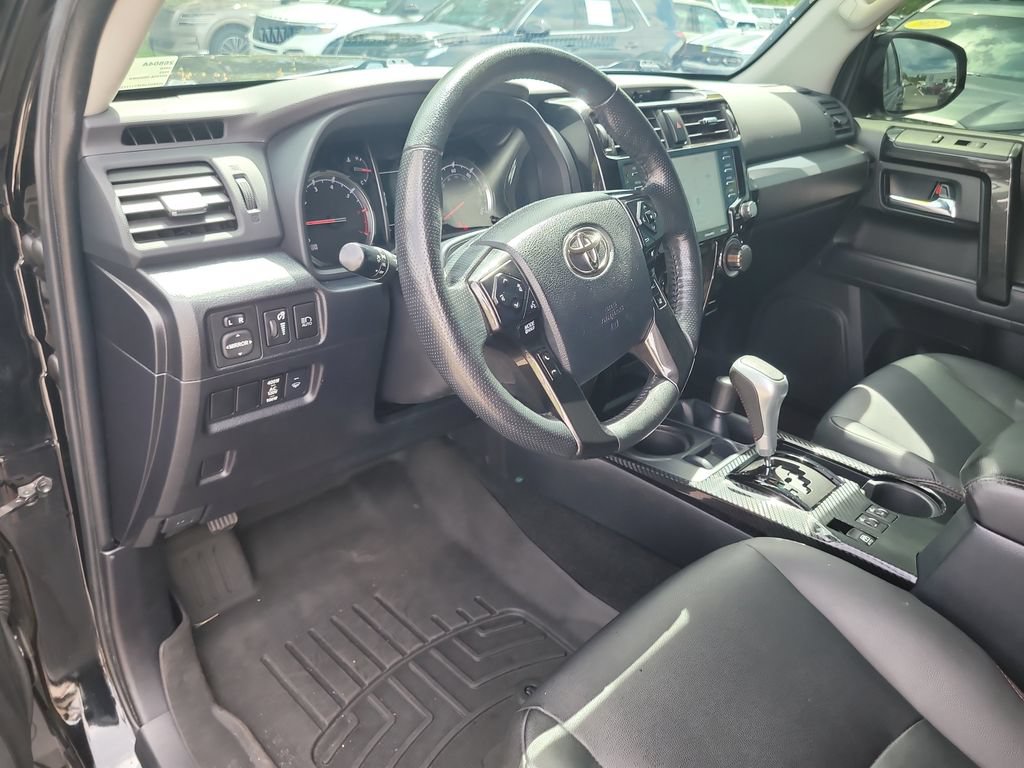 Used 2023 Toyota 4Runner TRD Off-Road Premium w/ Moonroof Package AWD/4WD image 17