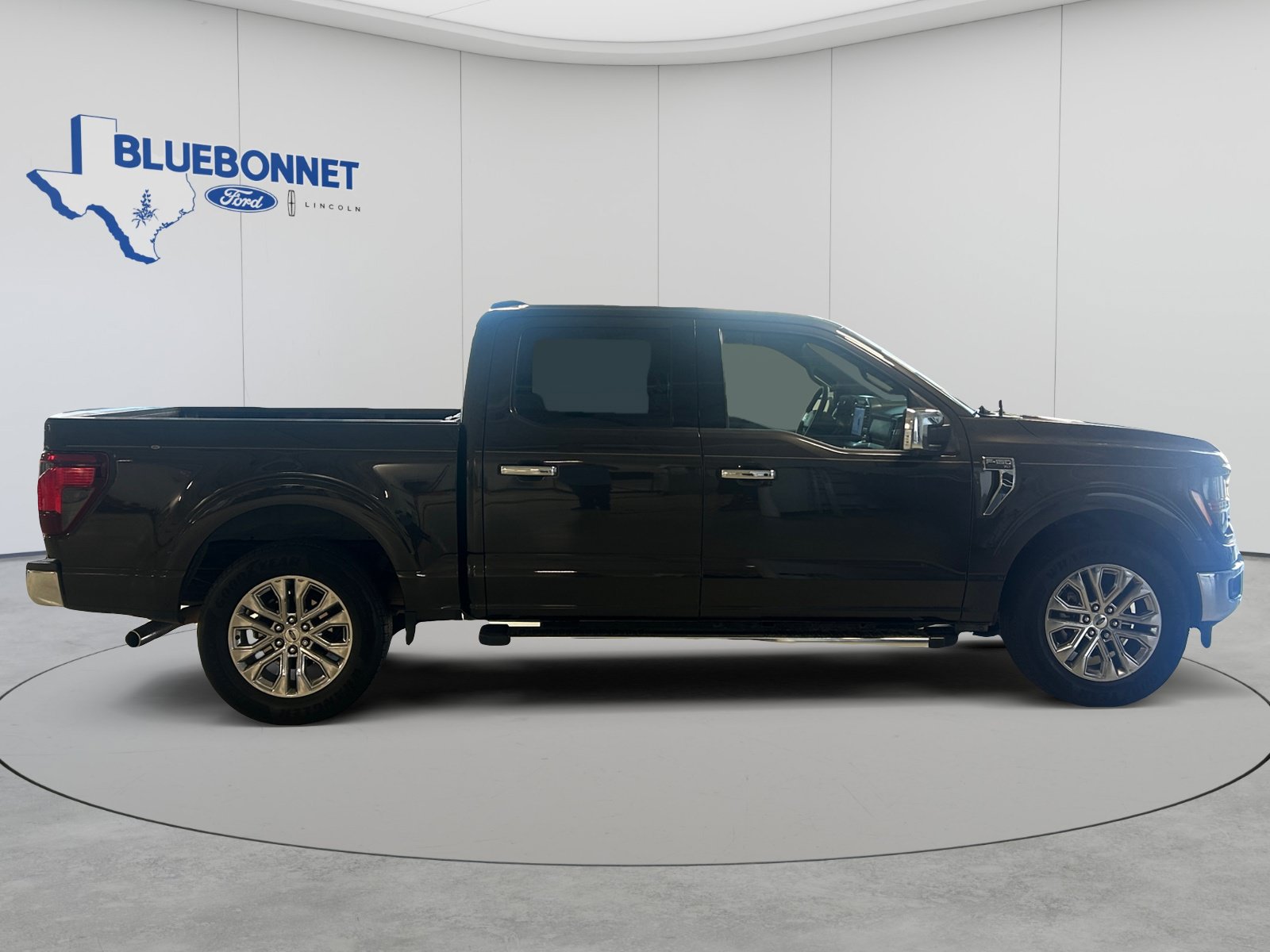 Certified 2024 Ford F150 XLT w/ Equipment Group 302A MID RWD image 4