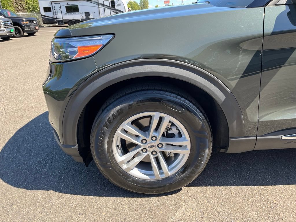 Certified 2022 Ford Explorer XLT w/ Class IV Trailer Tow Package AWD/4WD image 22