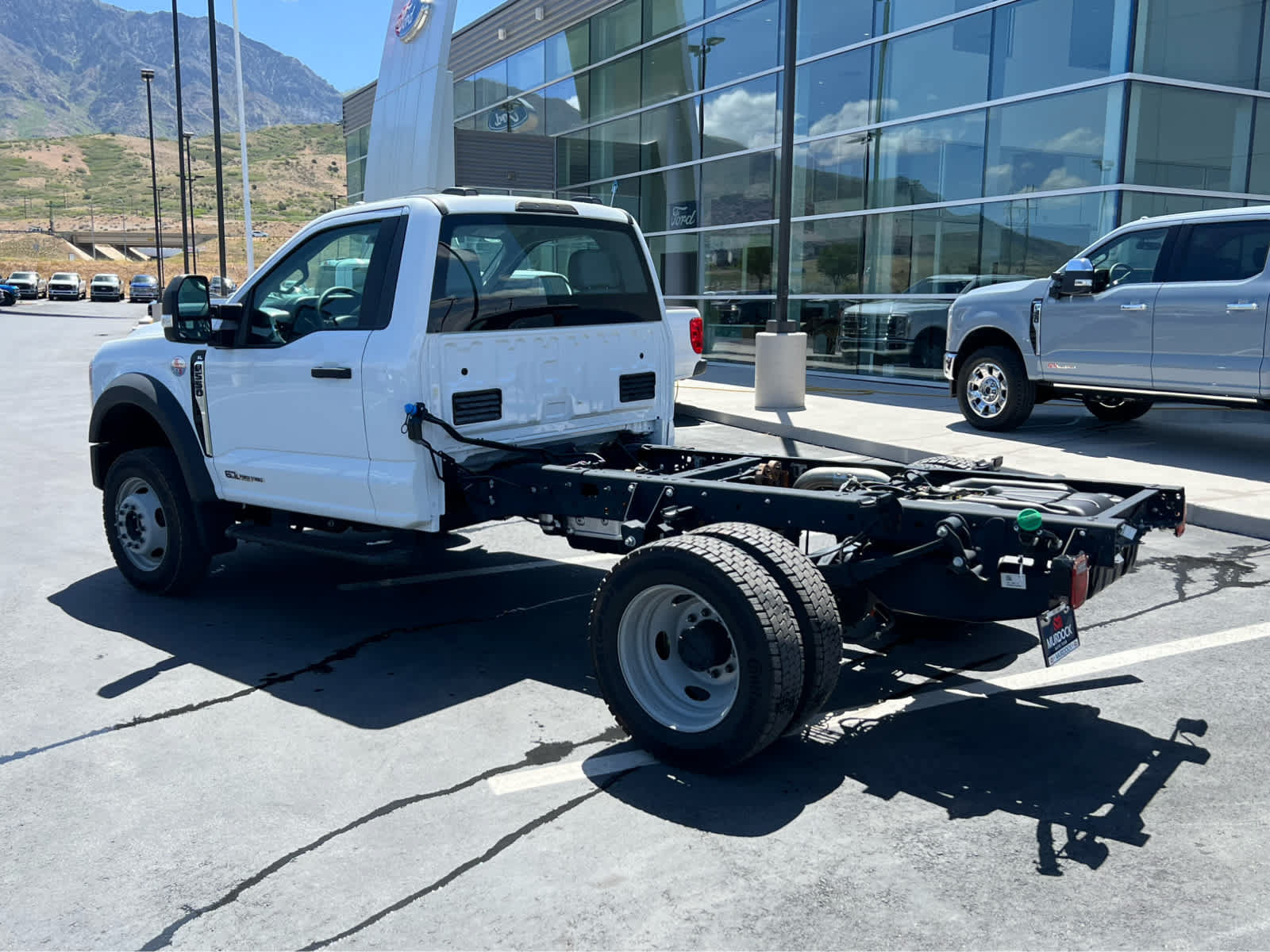 Certified 2026 Ford F550 4x4 Regular Cab Super Duty w/ XL Chrome Package image 11