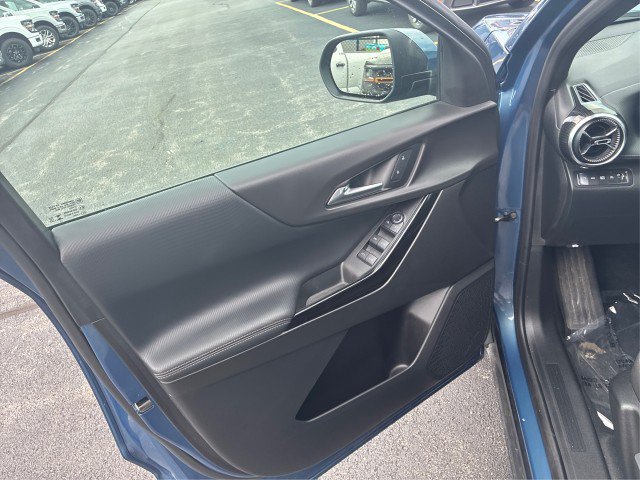 Used 2025 Chevrolet Equinox LT AWD/4WD image 18