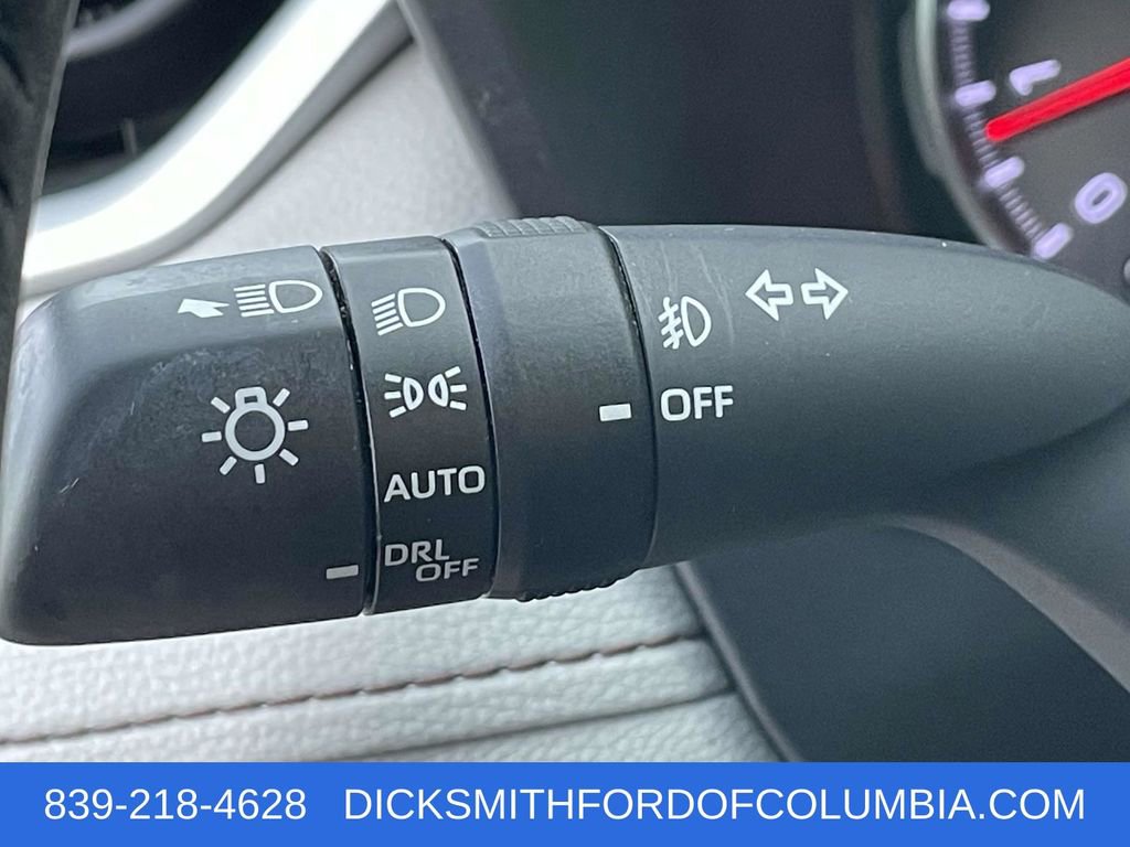 Used 2020 Toyota RAV4 XLE Premium image 24