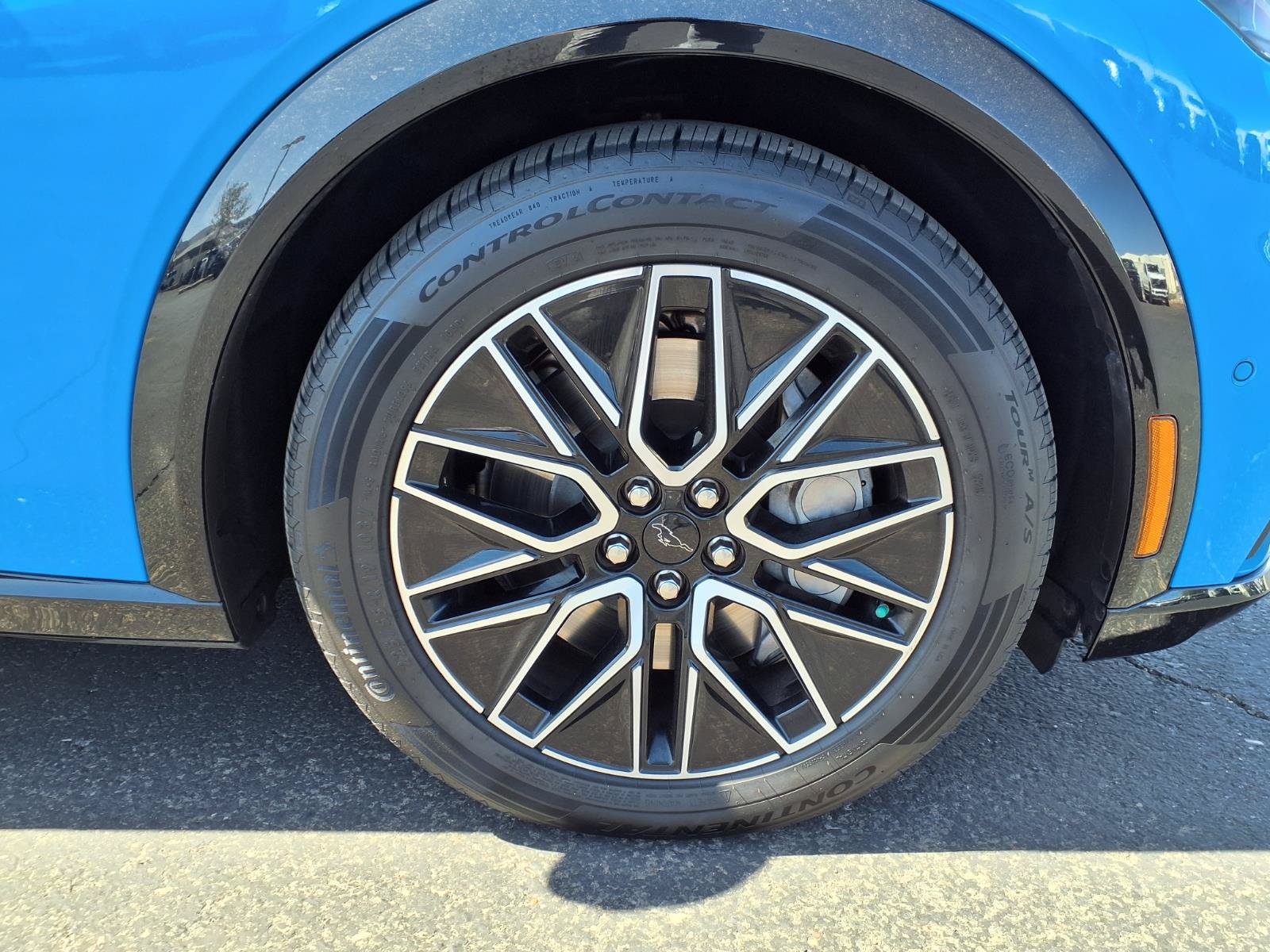 Certified 2024 Ford Mustang Mach-E Premium AWD/4WD image 9