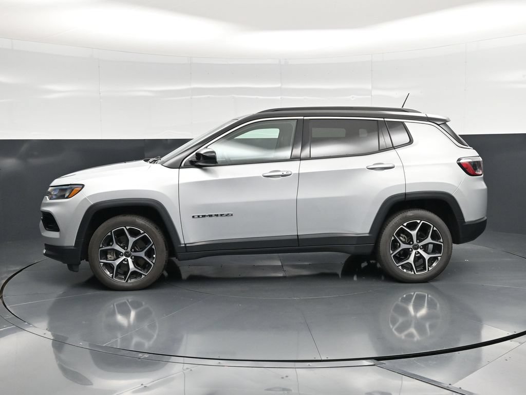 Used 2025 Jeep Compass Limited AWD/4WD image 9