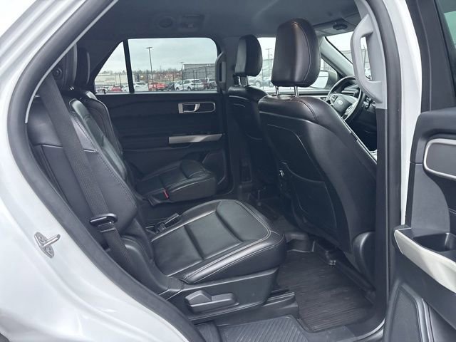 Certified 2020 Ford Explorer XLT w/ Equipment Group 202A image 10