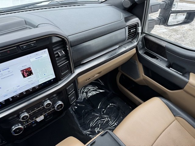 Certified 2023 Ford F350 Lariat w/ Chrome Package image 25