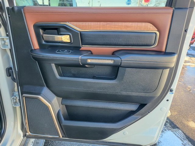 Used 2022 RAM 2500 Limited image 27