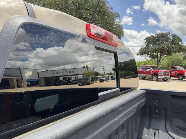 Used 2024 GMC Canyon AT4 w/ LPO, Off Road Lift Package AWD/4WD image 15