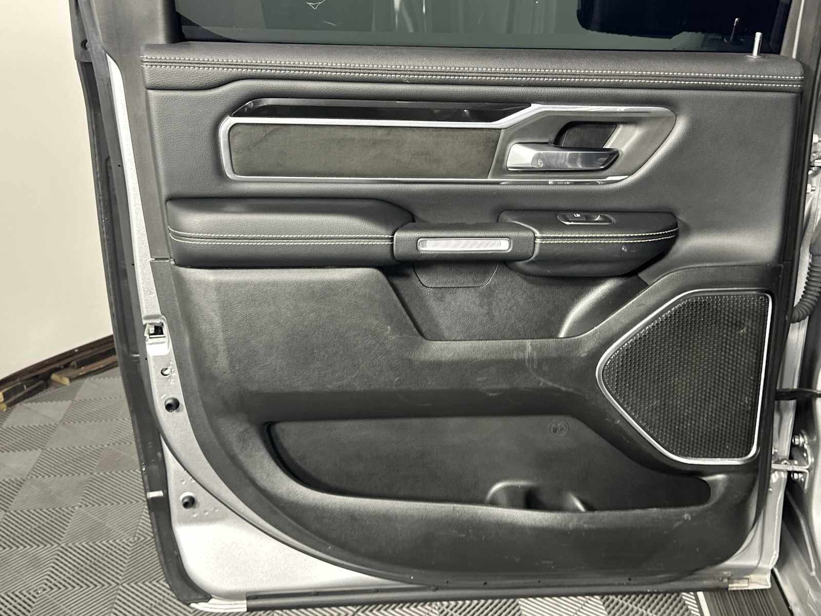 Used 2019 RAM 1500 Laramie w/ Sport Appearance Package image 26