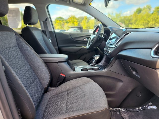 Used 2024 Chevrolet Equinox LT AWD/4WD image 11