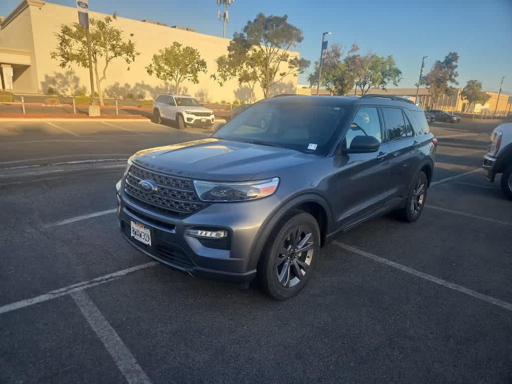 Certified 2021 Ford Explorer XLT w/ Equipment Group 202A
