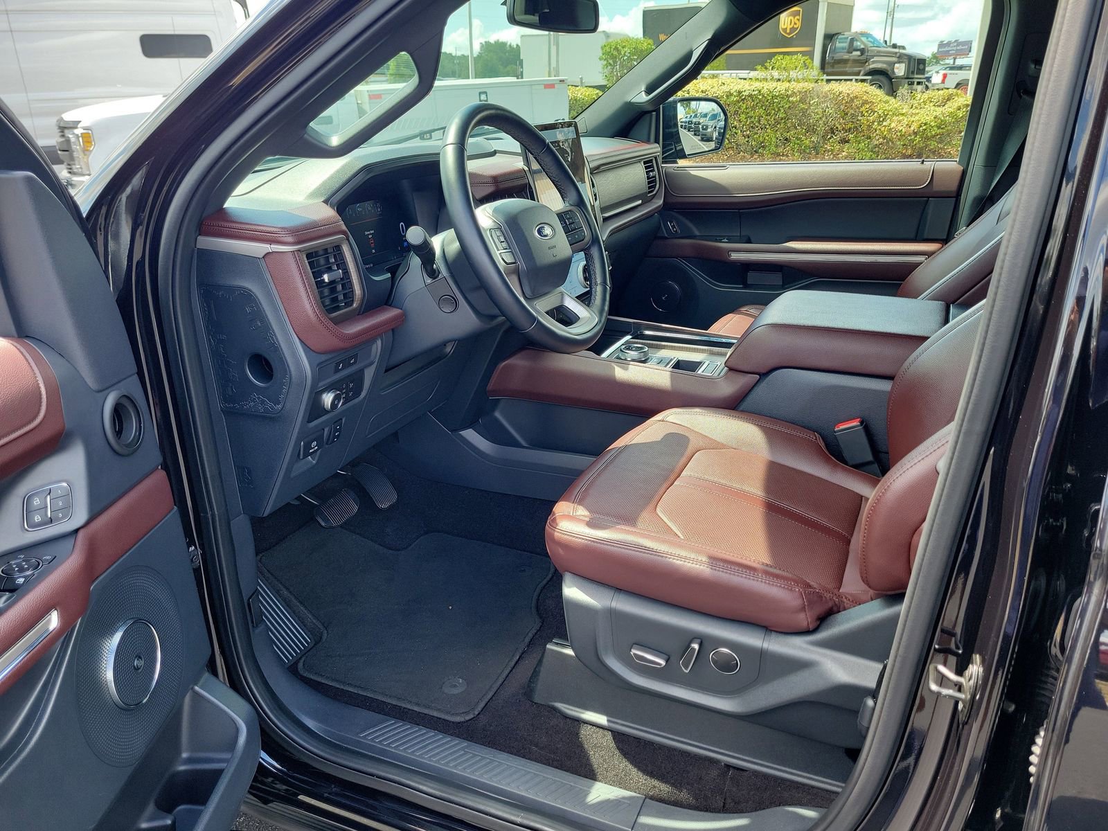 Certified 2022 Ford Expedition Limited RWD image 17