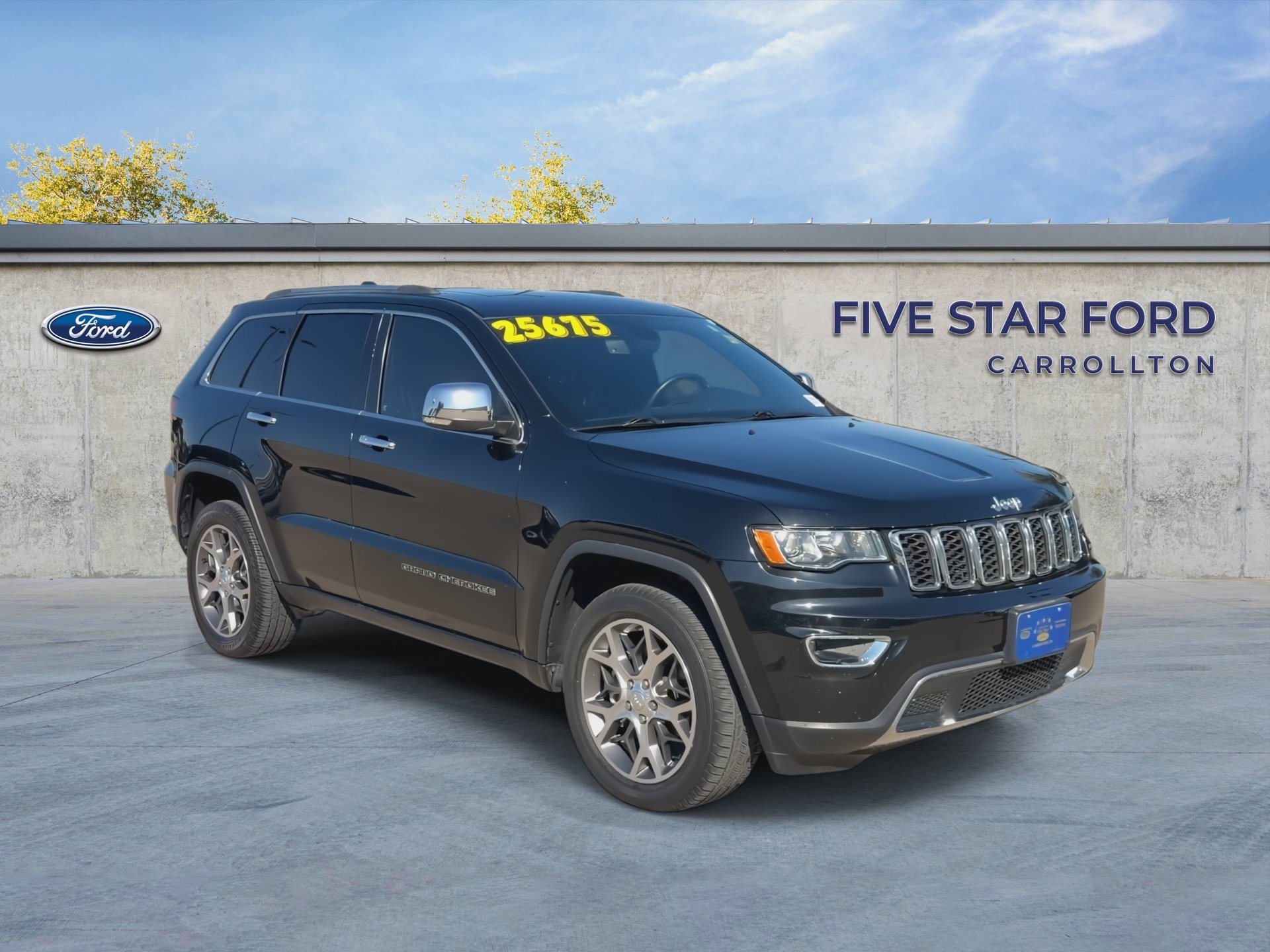Used 2021 Jeep Grand Cherokee Limited AWD/4WD image 2