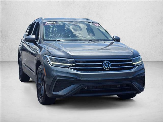 Used 2024 Volkswagen Tiguan SE FWD image 3