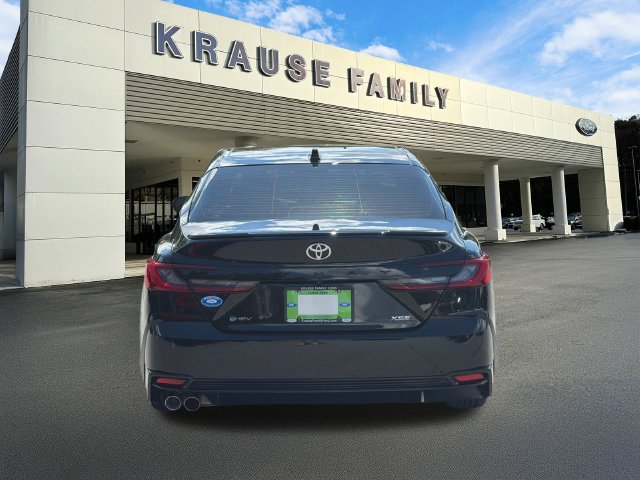 Used 2025 Toyota Camry XSE FWD image 7