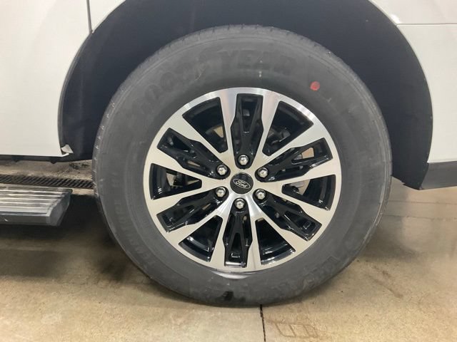 Certified 2025 Ford Expedition Max Platinum AWD/4WD image 19