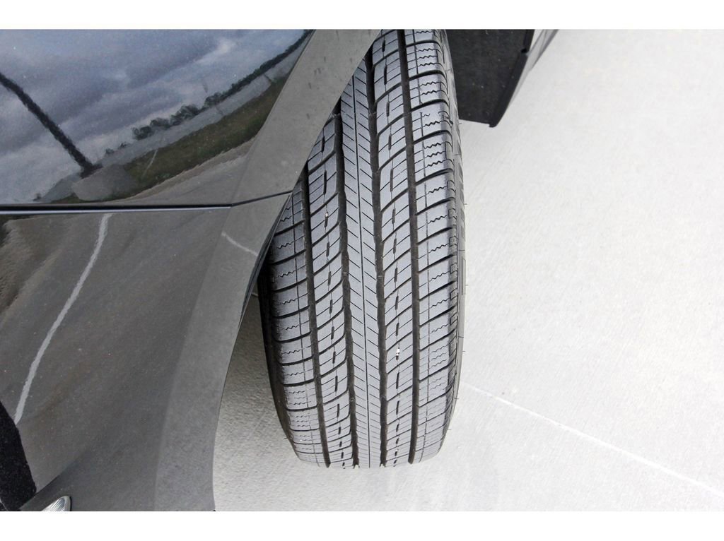 Used 2020 Chevrolet Equinox LT image 30