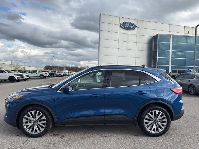 Certified 2022 Ford Escape Titanium image 6