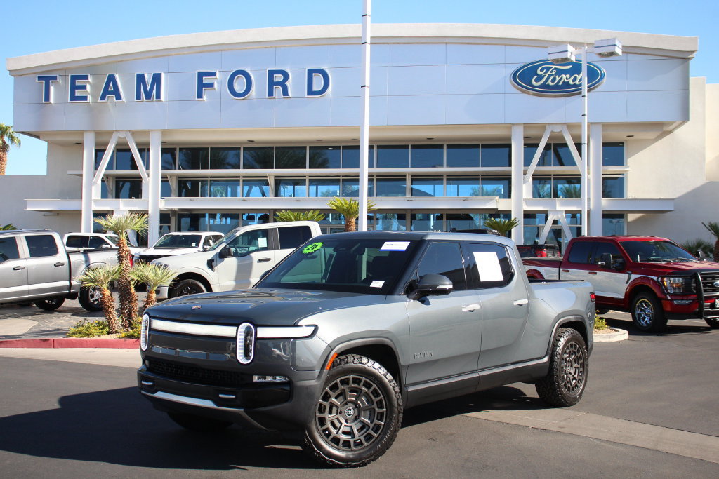 Used 2024 Rivian R1T Adventure Dual AWD/4WD image 2