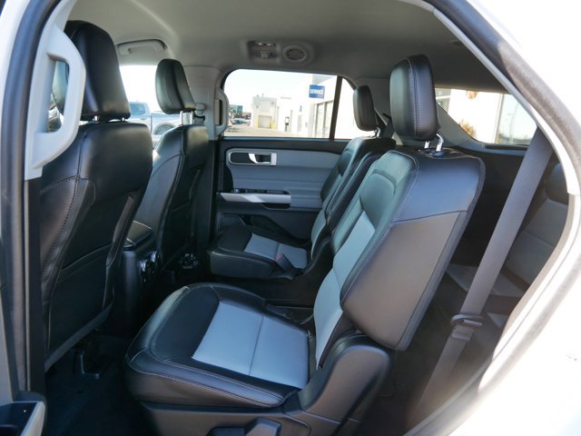 Certified 2023 Ford Explorer XLT w/ Equipment Group 202A AWD/4WD image 12