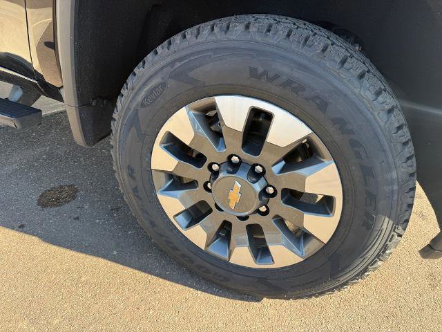 Used 2021 Chevrolet Silverado 2500 LT w/ All Star Edition image 14