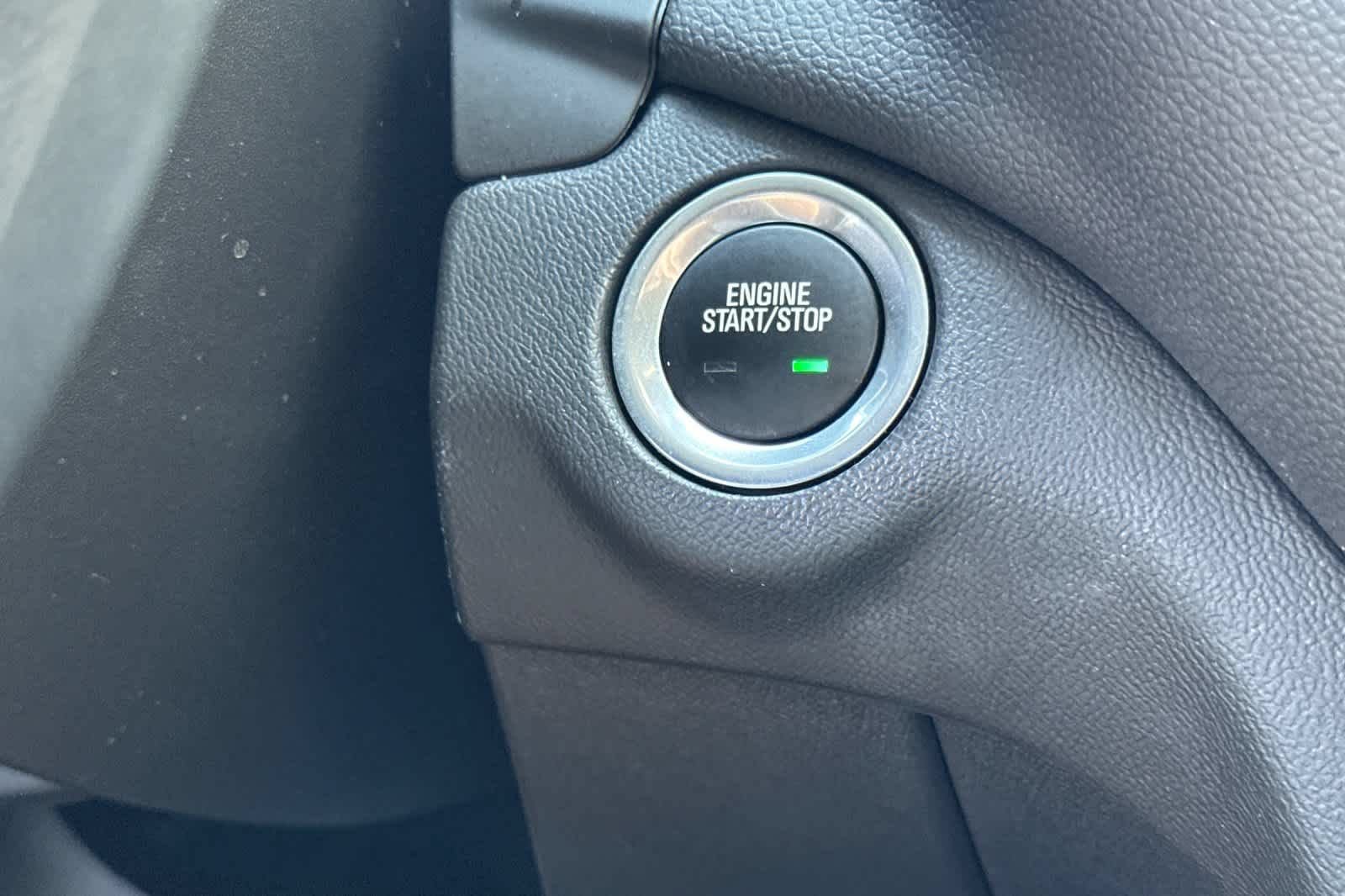 Used 2024 Chevrolet Equinox LT FWD image 23