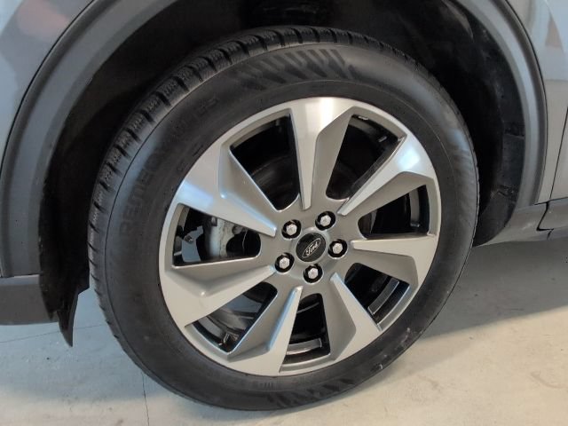 Certified 2023 Ford Escape Platinum AWD/4WD image 9