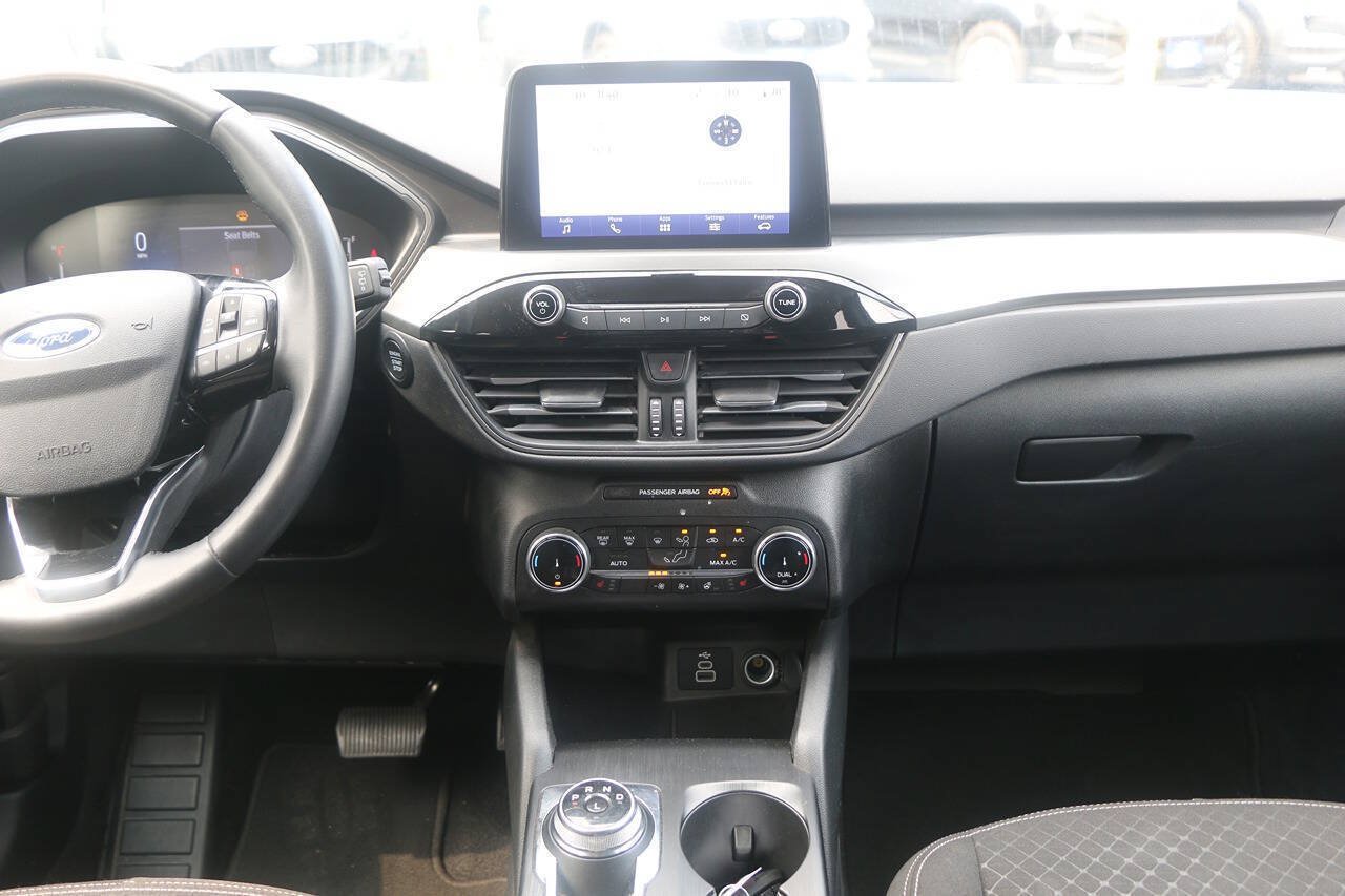 Certified 2024 Ford Escape Active AWD/4WD image 19