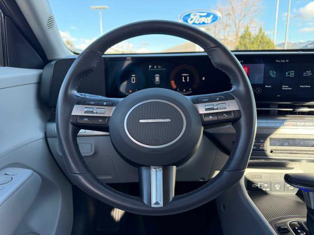 Used 2025 Hyundai Kona SEL image 13