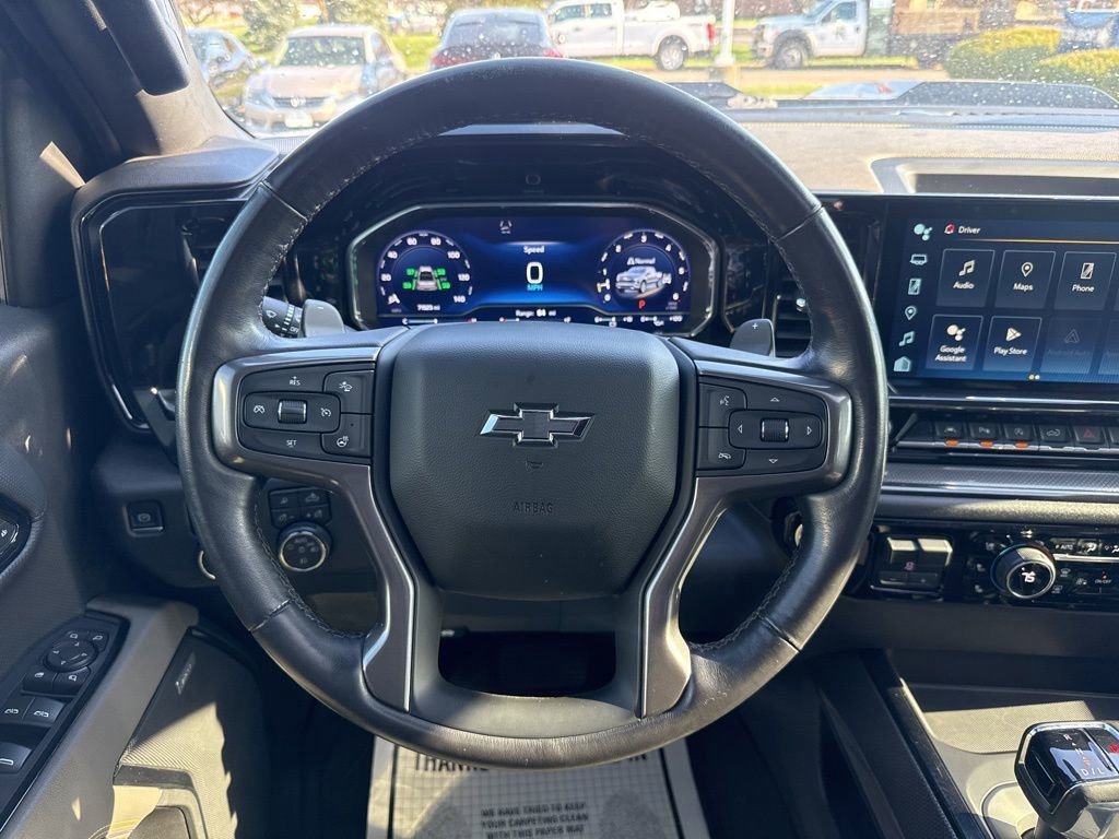 Used 2022 Chevrolet Silverado 1500 ZR2 w/ Technology Package AWD/4WD image 10