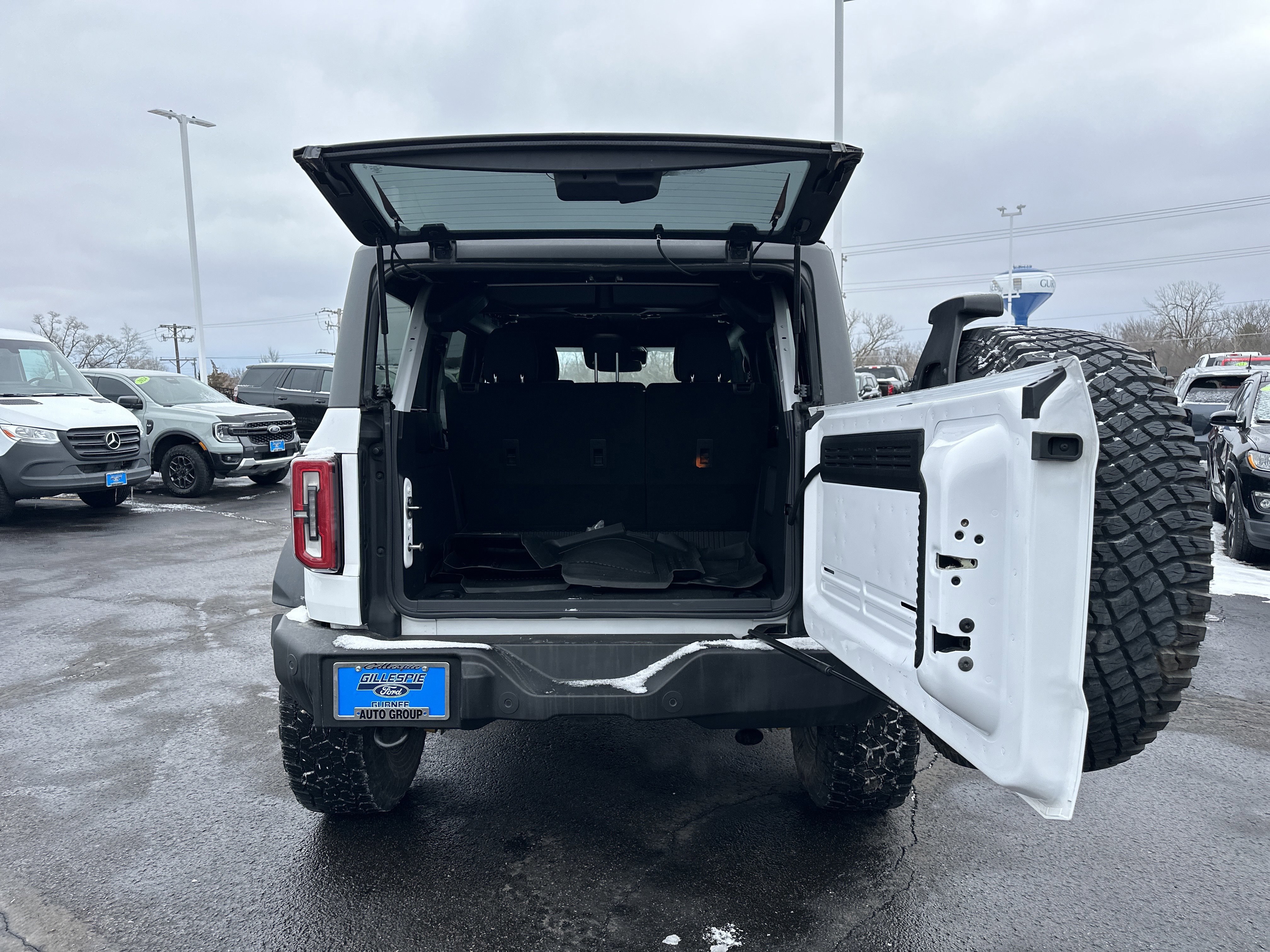 Certified 2023 Ford Bronco Big Bend w/ Sasquatch Package image 11