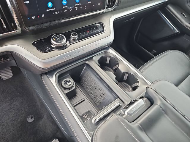 Certified 2025 Ford Expedition Platinum AWD/4WD image 24