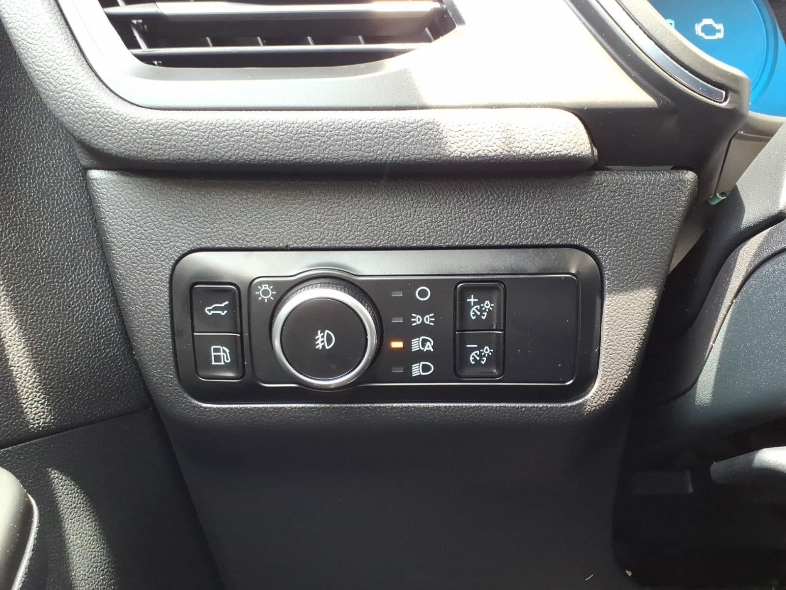Certified 2024 Ford Escape SE w/ PHEV Premium Package FWD image 26