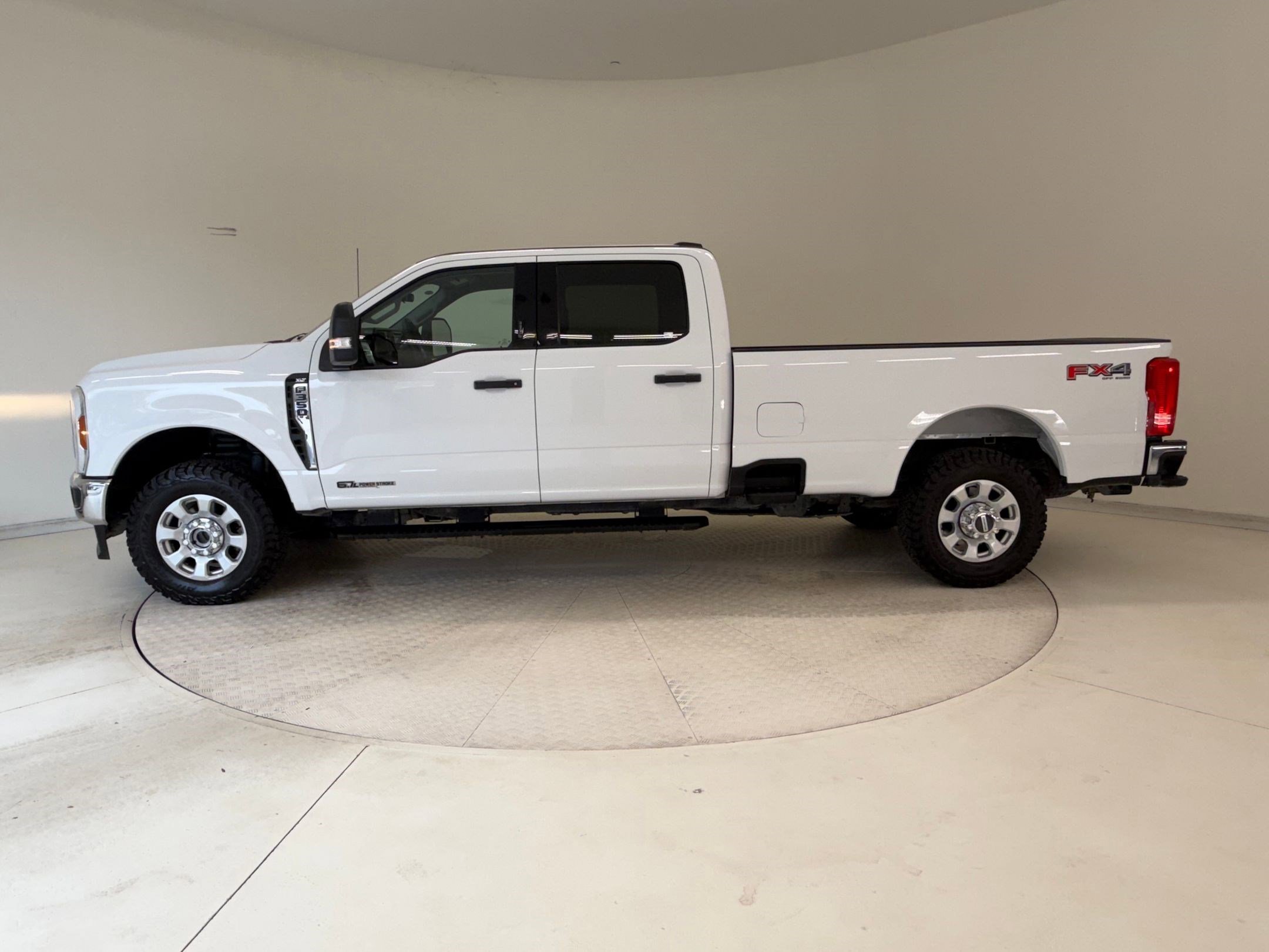 Certified 2024 Ford F350 XLT w/ FX4 Off-Road Package image 2