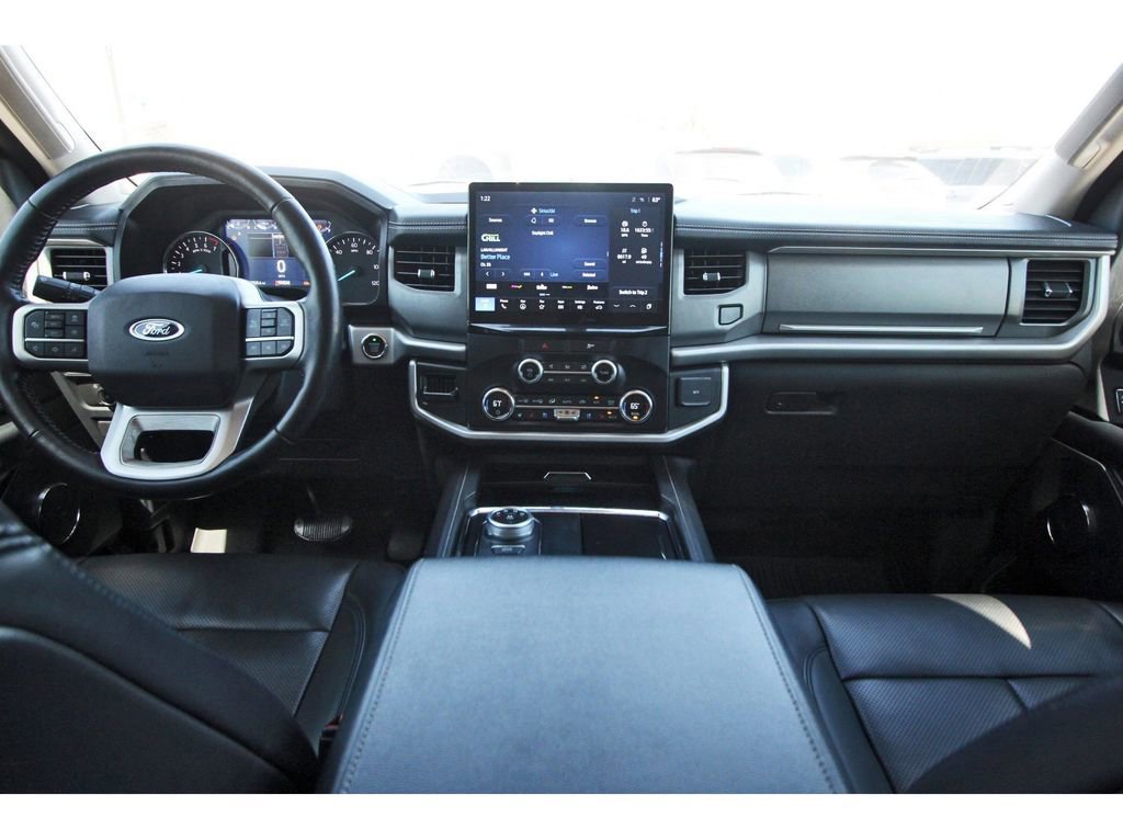 Certified 2022 Ford Expedition XLT image 12
